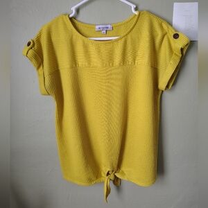 Set The Stage Women's Medium Yellow Tie Ribbed Short-sleeve Blouse